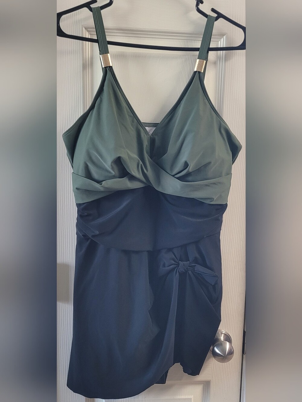 Womens Plus Size Blooming Jelly Swim Suit.